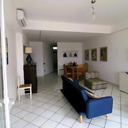 'laura By Interhome * Pizzo (Calabria)