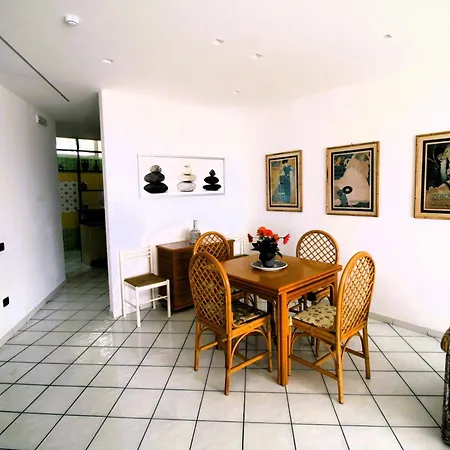 'laura By Interhome Apartament *