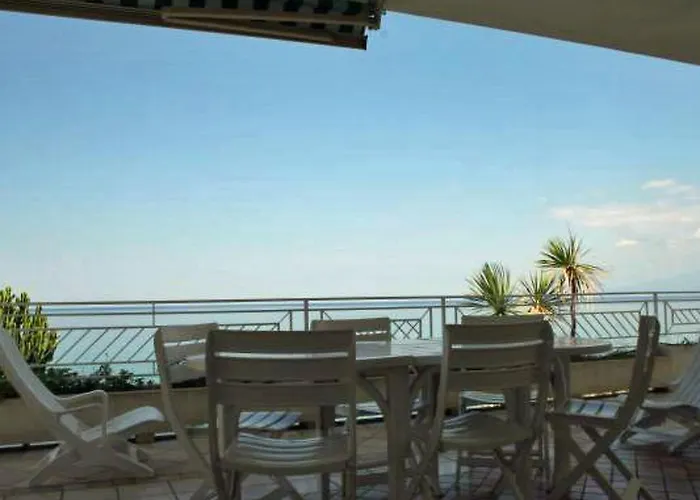 'laura By Interhome Apartamento