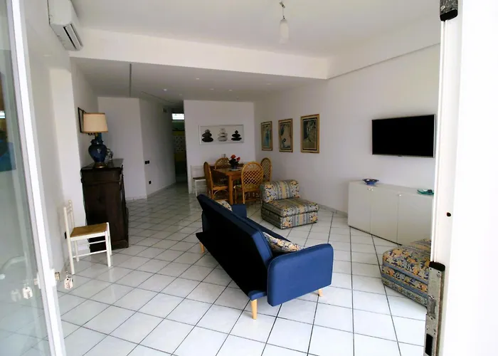 'laura By Interhome *