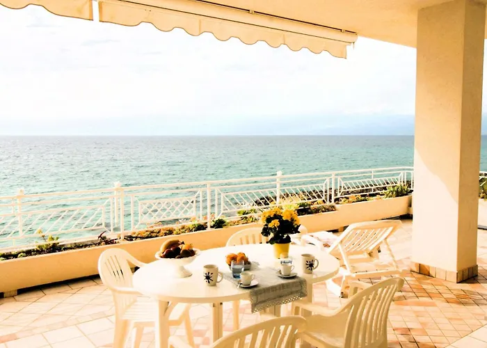 'laura By Interhome *